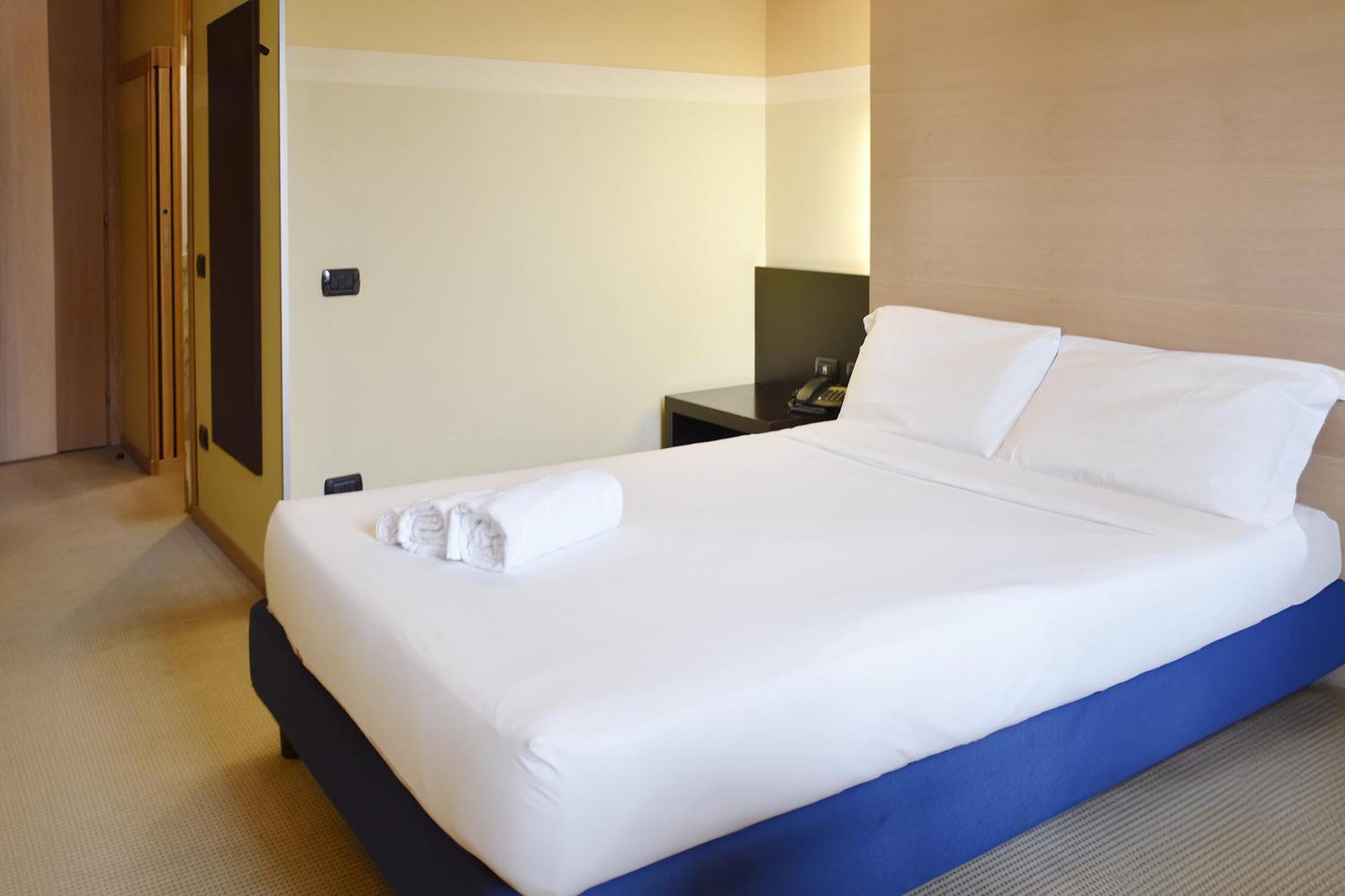 B&B Hotel Milano Cologno Studios Cologno Monzese Exterior foto