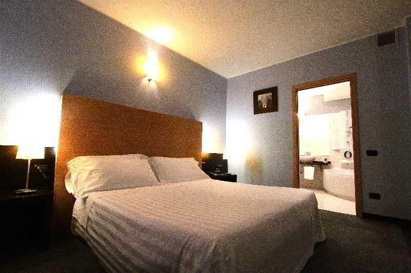 B&B Hotel Milano Cologno Studios Cologno Monzese Exterior foto