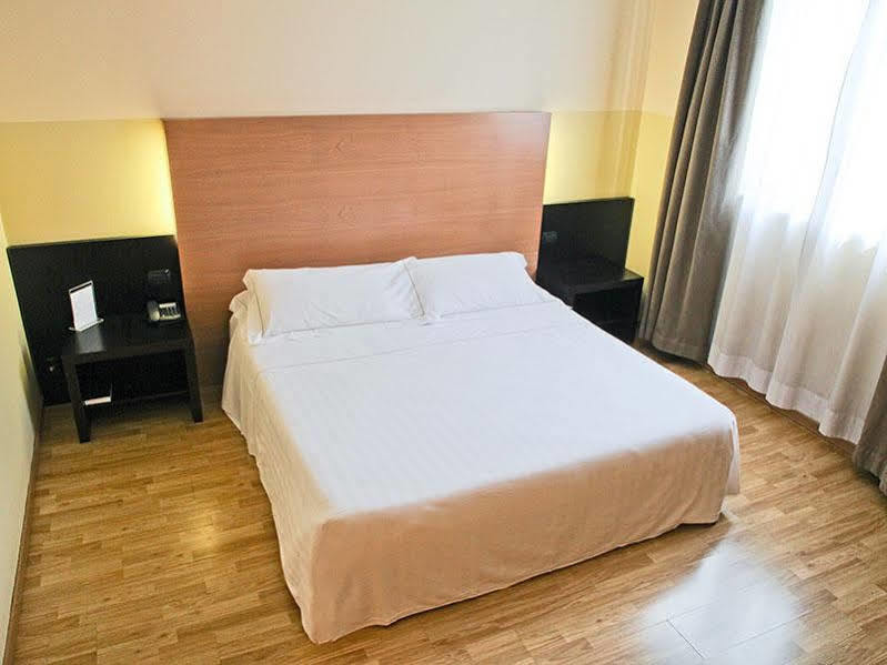 B&B Hotel Milano Cologno Studios Cologno Monzese Exterior foto