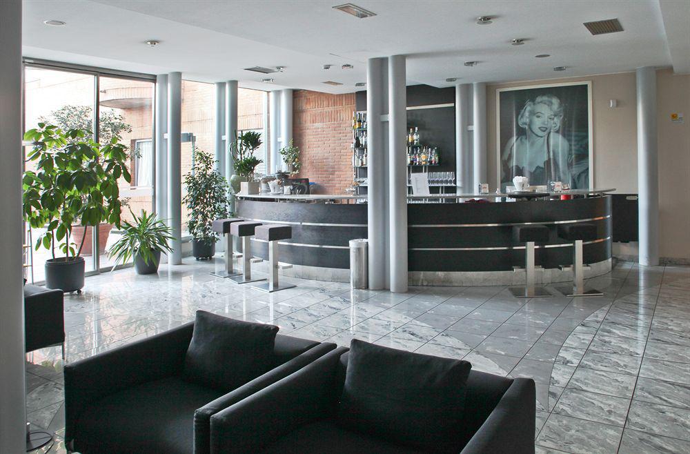 B&B Hotel Milano Cologno Studios Cologno Monzese Exterior foto