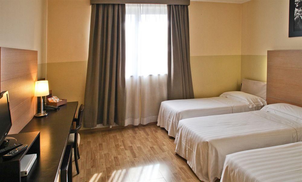 B&B Hotel Milano Cologno Studios Cologno Monzese Exterior foto